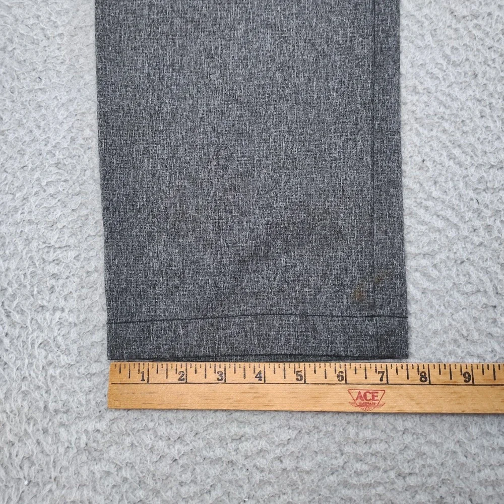 Under armour Pants Mens 34x32 Gray Golf Straight Leg Flat Front Performance Read